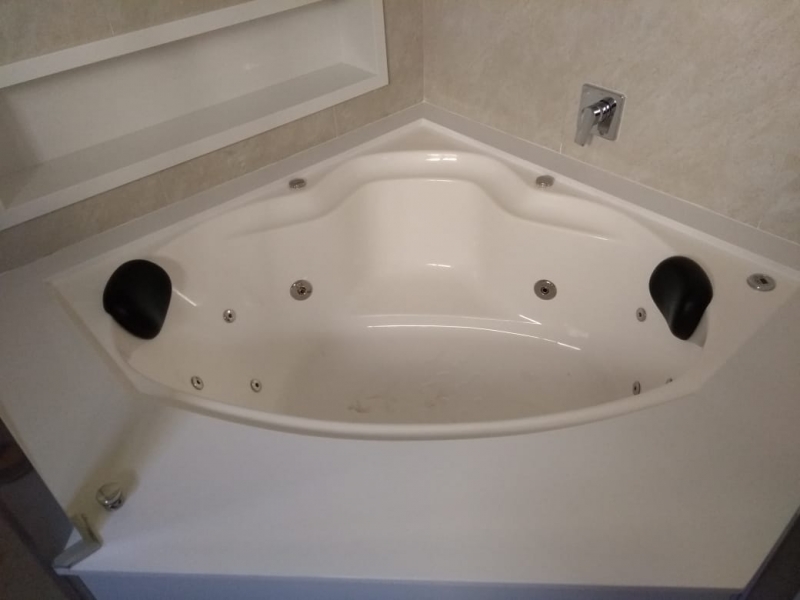 Banheira de Canto para Banheiro Pequeno Preço João Pessoa - Banheira de Canto
