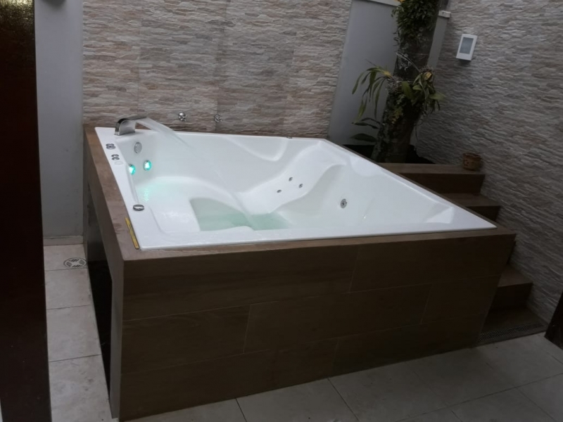 Comprar Banheira Spa com Deck Preço Minas Gerais - Comprar Banheira Spa 8 Lugares