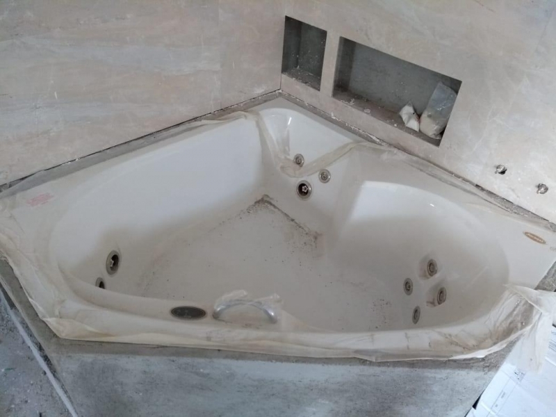 Instalação de Banheira de Canto com Aquecedor Valor GUABIROTUBA - Instalação de Banheira de Canto em Apartamento