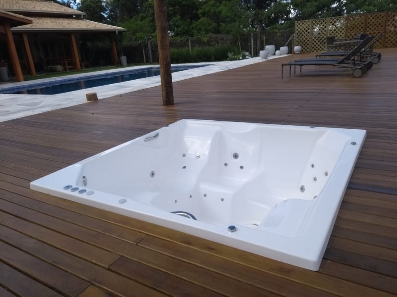 Instalação de Banheira Spa 5 Lugares Valor Três Lagoas - Instalação de Banheira Spa com Deck